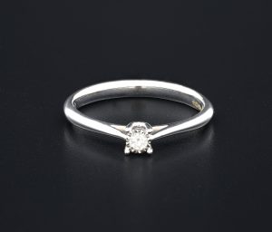 9ct White Gold 0.05ct Round Diamond Illusion Set Ring