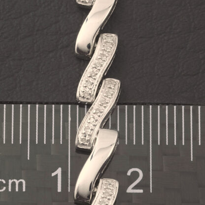 18ct White Gold 0.10ct Diamond Zig-Zag Bracelet 7" 2mm - Image 3