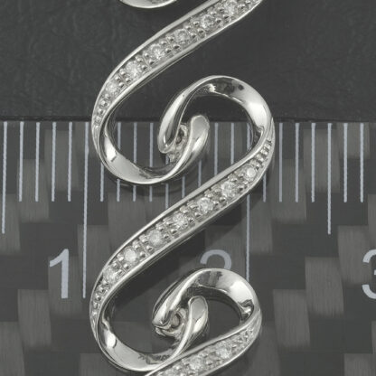 18ct White Gold 0.20ct Diamond Swirl Bracelet 8" 11mm - Image 2