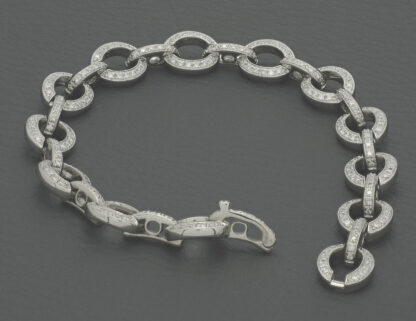 18ct White Gold Diamond Loop Bracelet 7.5" 9.5mm - Image 4