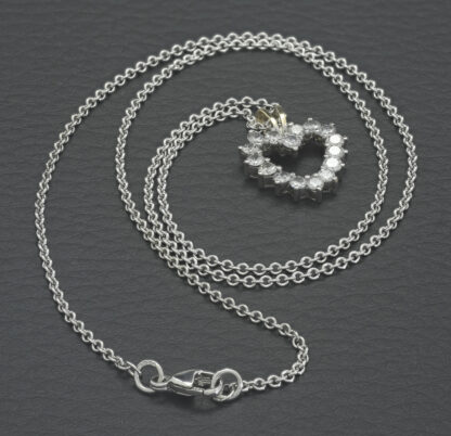 18ct White Gold 0.16ct Diamond Heart Necklace 18'' - Image 4