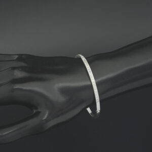 18ct White Gold 1.00ct Diamond Bangle