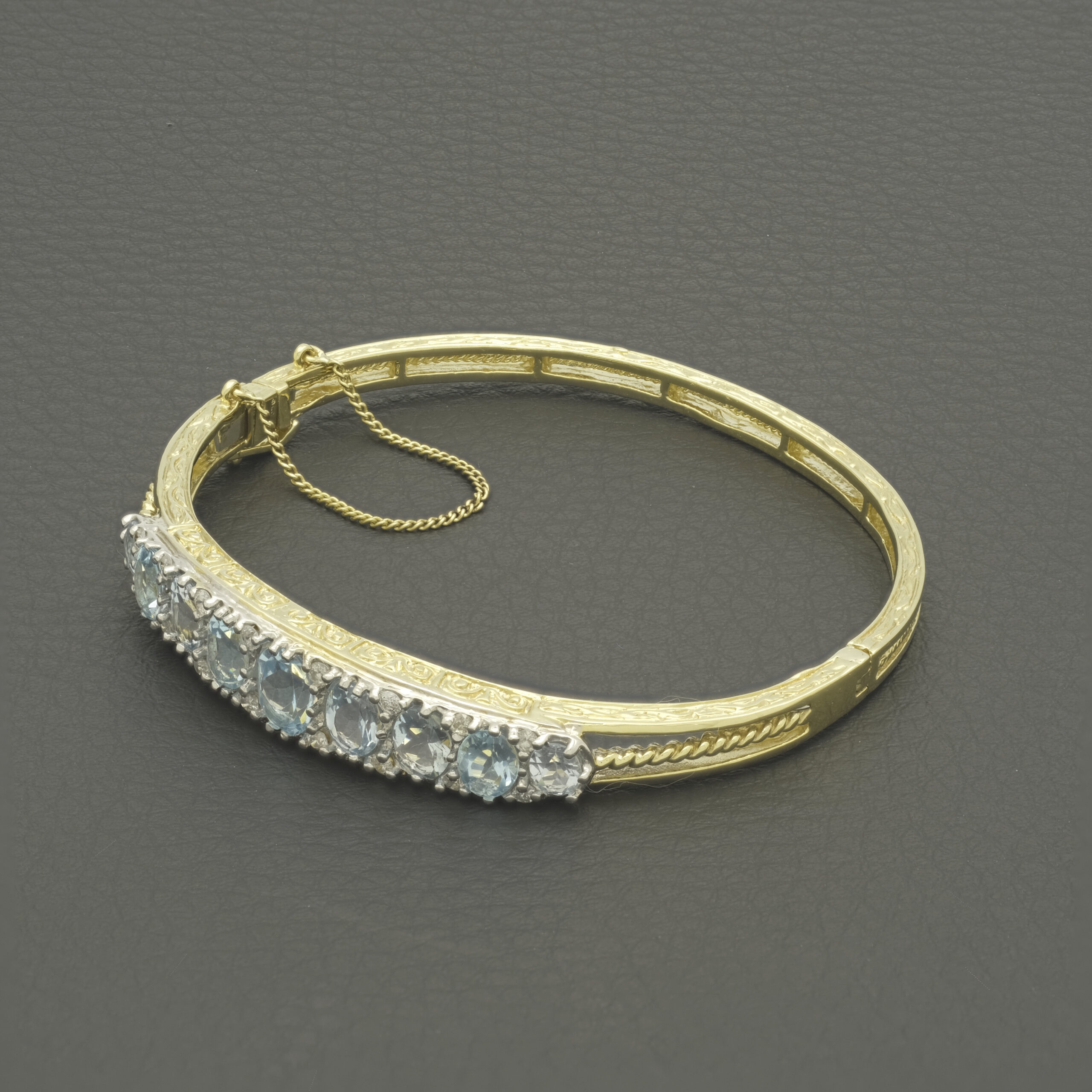 9ct Yellow Gold 0.50ct Diamond & Aquamarine Bangle - Image 2