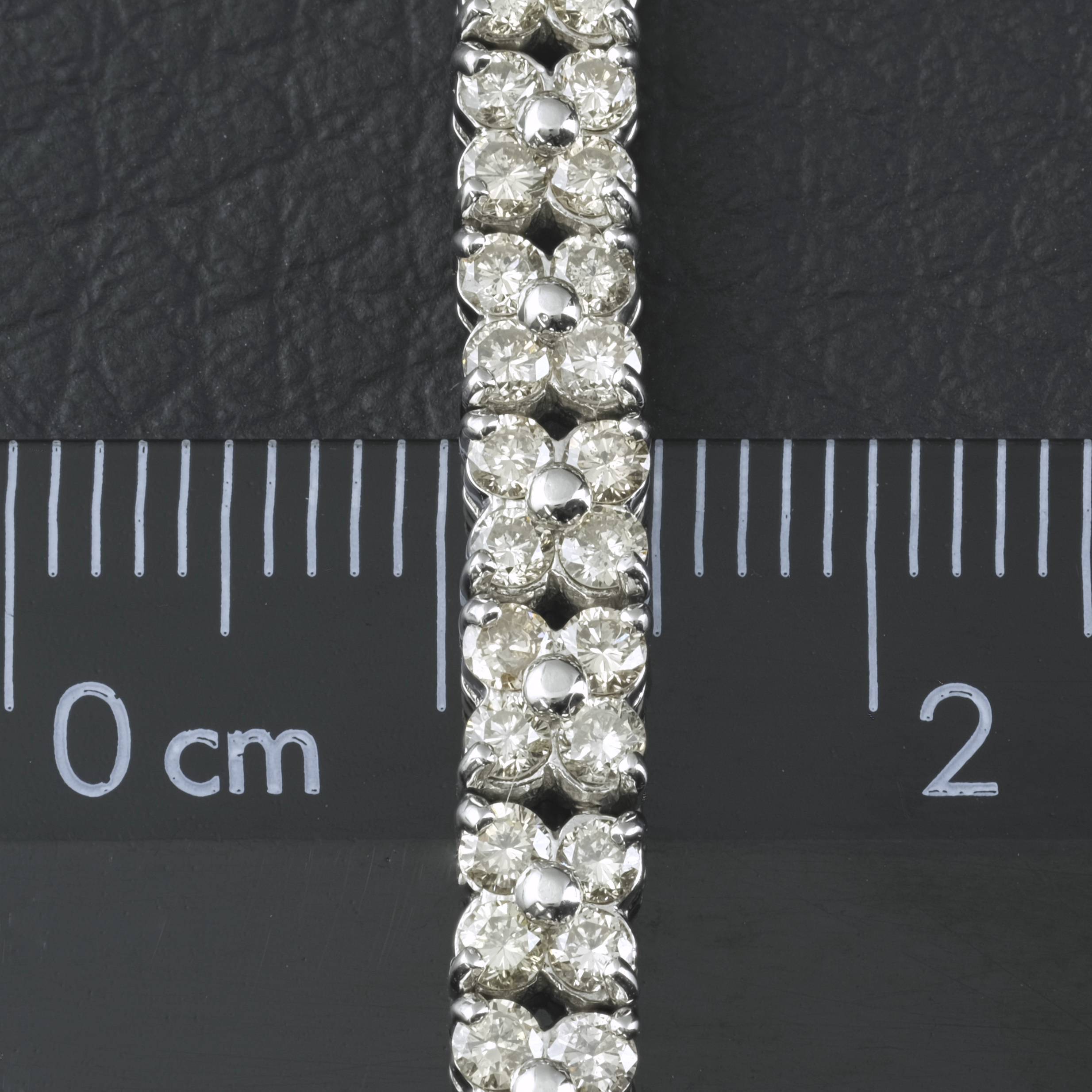 18ct White Gold 5.00ct Diamond Tennis Bracelet 7" 4mm - Image 2