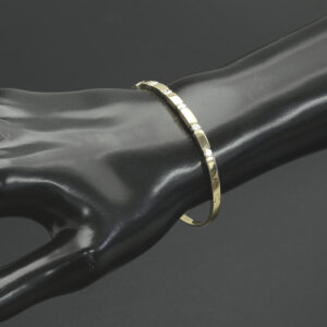 18ct Yellow Gold 0.70ct Diamond Bangle