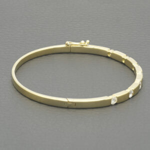 18ct Yellow Gold 0.70ct Diamond Bangle