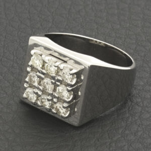 18ct White Gold 0.75ct Diamond Signet Ring