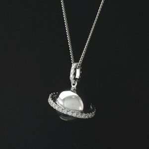 Platinum 0.40ct Diamond Globe Necklace 18″