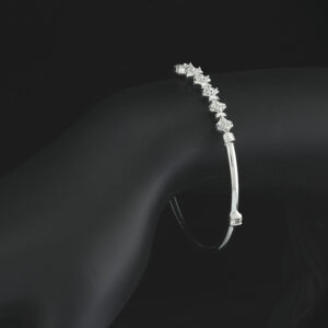 18ct White Gold 0.25ct Diamond Bangle