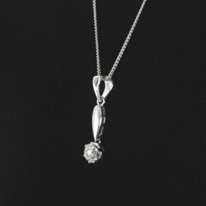 18ct White Gold 0.90ct Round Diamond Solitaire Necklace 16″