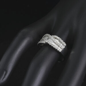 18ct White Gold 1.16ct Diamond Cross Over Ring