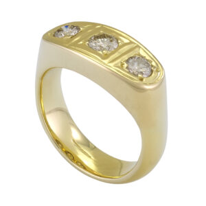 18ct Yellow Gold 1.00ct Diamond 3 Stone Signet Ring