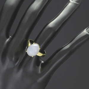 18ct Yellow Gold White Star Sapphire Ring