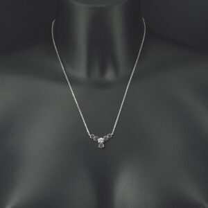 18ct White Gold 0.15ct Diamond Necklace 18″