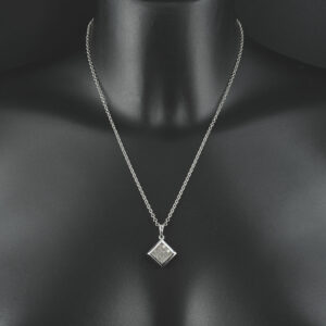 18ct White Gold 1.00ct Princess Cut Diamond Necklace 18&#8243; 2mm