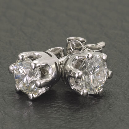 18ct White Gold 1.00ct Diamond Solitaire Stud Earrings - Image 3