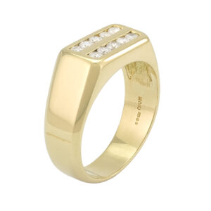 18ct Yellow Gold 0.50ct Diamond Signet Ring