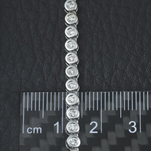 18ct White Gold 2.56ct Diamond Tennis Necklace 16.5&#8243;