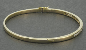 18ct Yellow Gold 0.50ct Diamond Bangle