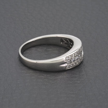 18ct White Gold 0.50ct Diamond Half Eternity Ring - Image 5