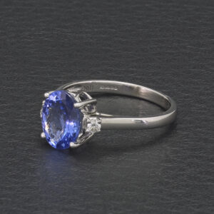 18ct White Gold 1.50ct Oval Tanzanite 0.05ct Diamond Trilogy Ring