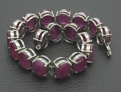 18ct White Gold 94.67ct Ruby Bracelet 8" 12mm - Image 2