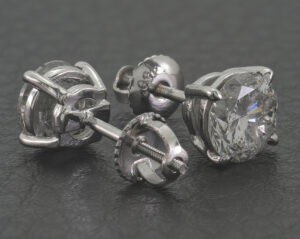 18ct White Gold 2.50ct Diamond Solitaire Stud Earrings