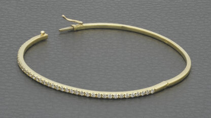 18ct Yellow Gold 0.60ct Diamond Bangle - Image 3