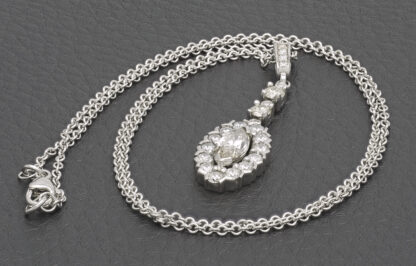 18ct White Gold 2.28ct Marquise & 1.01ct Diamond Necklace - Image 4