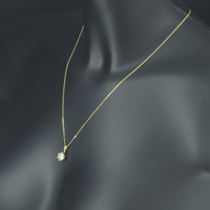 18ct Yellow Gold 1.60ct Diamond Necklace - Image 4