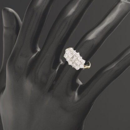 18ct Yellow Gold 1.52ct Diamond Boat Ring - Image 4