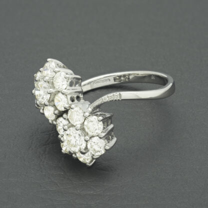 18ct White Gold 1.92ct Diamond Double Daisy Cluster Ring - Image 2