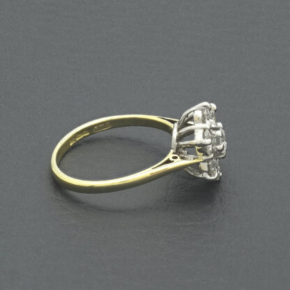 18ct Yellow Gold 1.00ct Diamond Flower Cluster Ring - Image 3