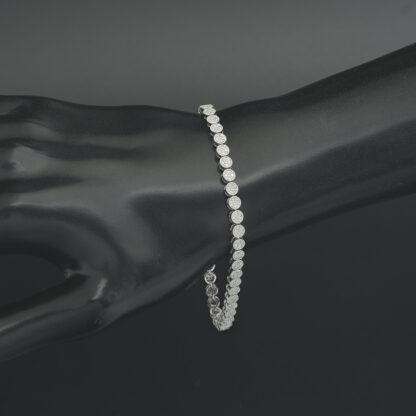 18ct White Gold 0.72ct Diamond Tennis Bracelet 7.5" 2mm - Image 2