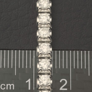 18ct White Gold 10.75ct Diamond Tennis Necklace
