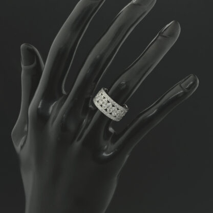 Platinum 0.79ct Diamond Dress Ring - Image 2