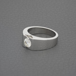 18ct White Gold 1.00ct Diamond Signet Ring