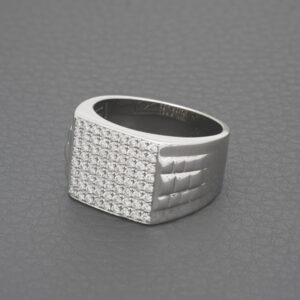 18ct White Gold 0.94ct Diamond Signet Ring
