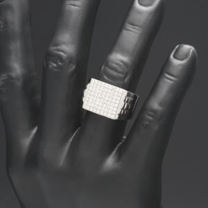 18ct White Gold 0.94ct Diamond Signet Ring