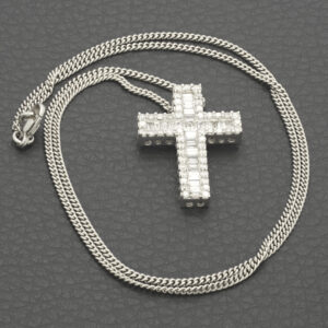18ct White Gold 1.38ct Diamond Cross Necklace 18&#8221;