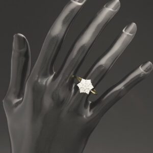 18ct Yellow Gold 1.00ct Diamond Daisy Cluster Ring