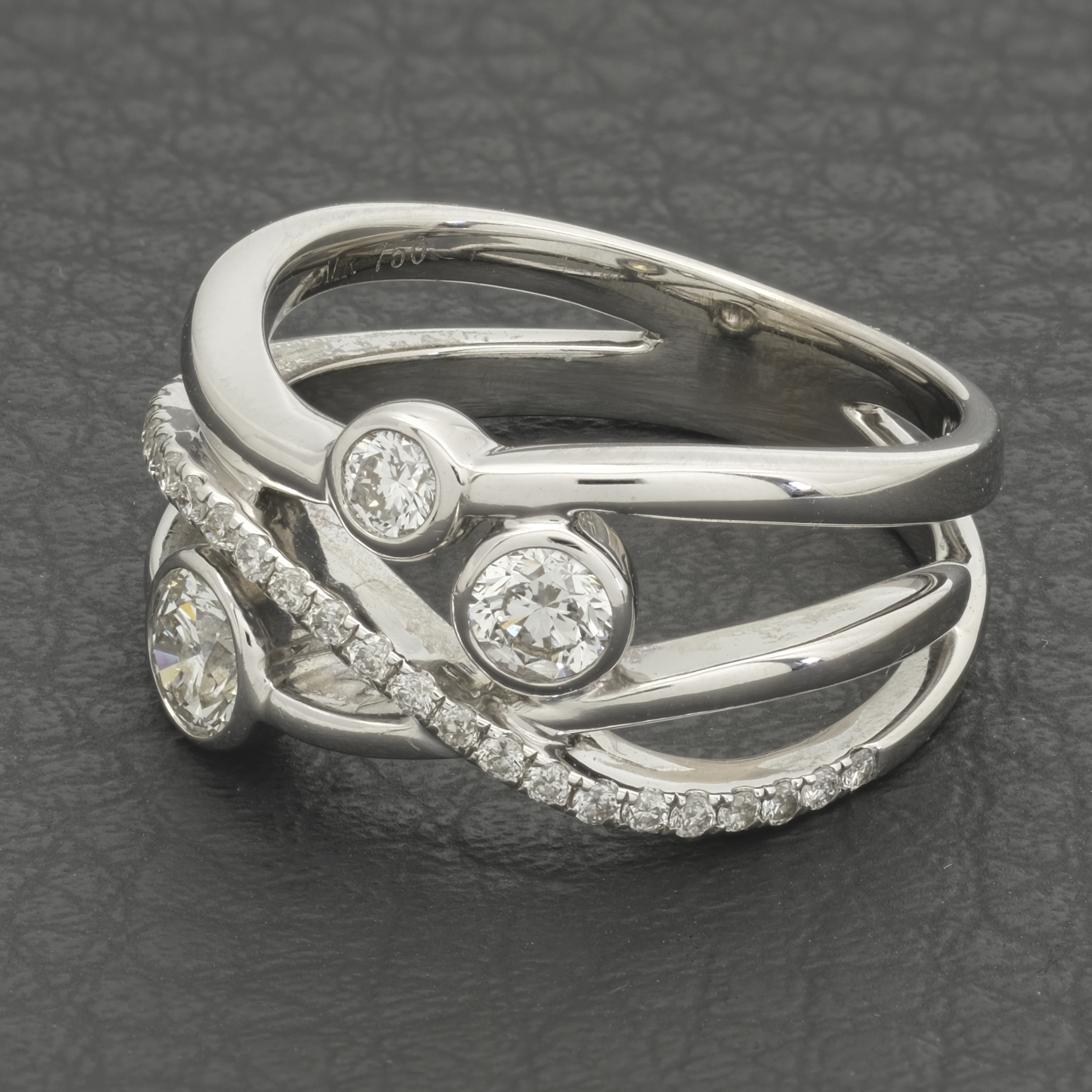 18ct White Gold 0.70ct Diamond Raindance Ring - Image 4