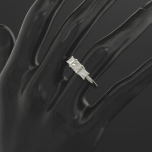 Platinum 1.10ct Diamond 3 Stone Ring