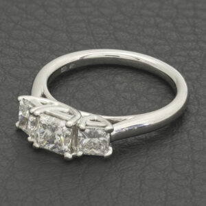 Platinum 1.10ct Diamond 3 Stone Ring