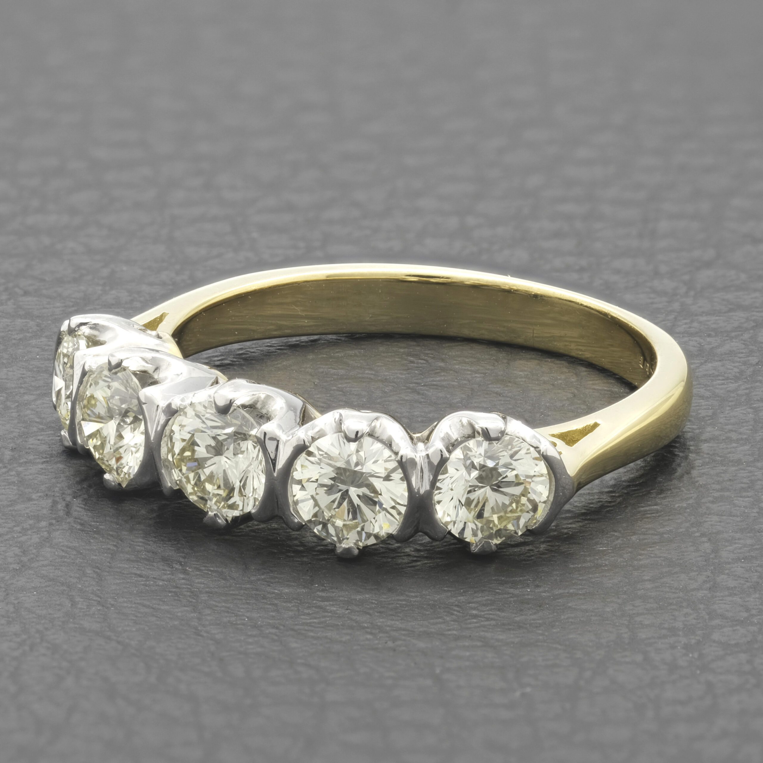 18ct Yellow Gold 1.50ct Diamond 5 Stone Ring - Image 3
