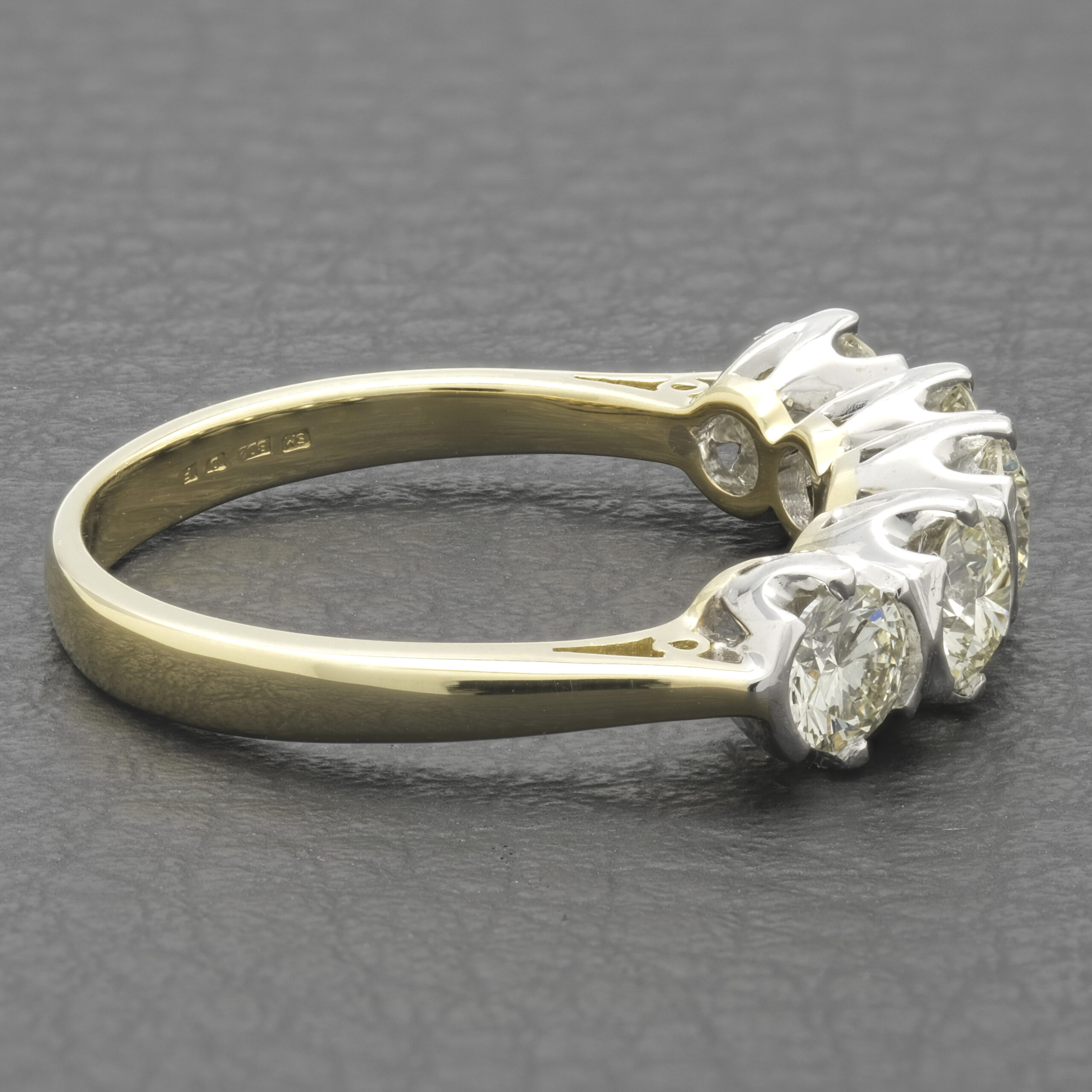 18ct Yellow Gold 1.50ct Diamond 5 Stone Ring - Image 2