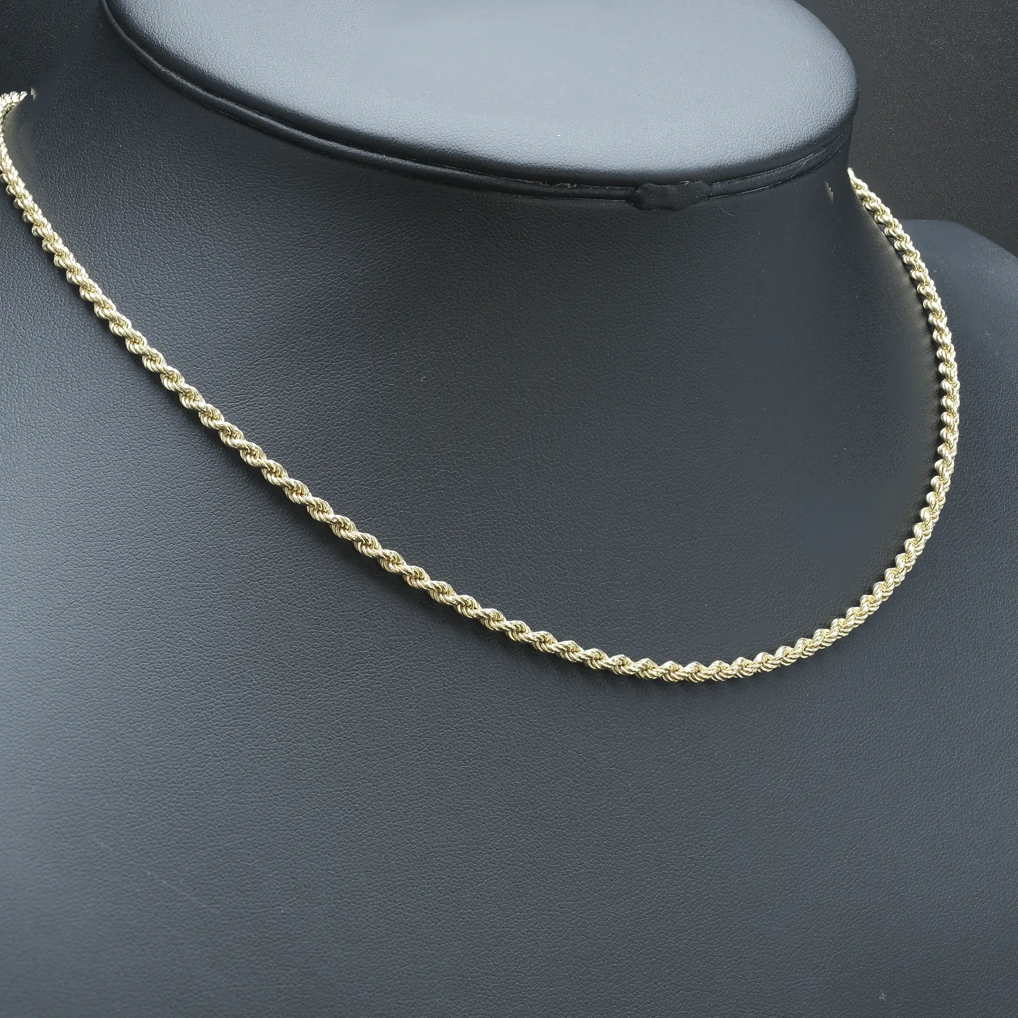 9ct Yellow Gold Rope Chain 18.5" 3mm - Image 2