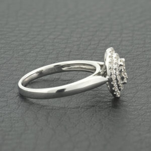 9ct White Gold 0.25ct Diamond Oval Cluster Ring