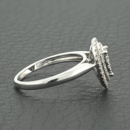 9ct White Gold Pear 0.25ct Diamond Halo Ring - Image 3