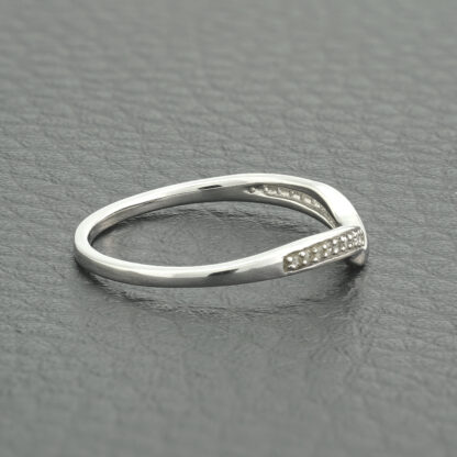 9ct White Gold Wishbone Diamond Ring - Image 3